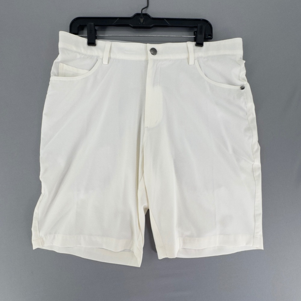 Black Clover Mens White Performance Golf Shorts Size 34 Stretch Gripper Waist